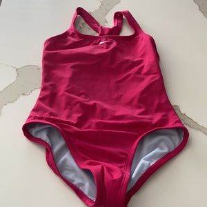 Nike Girls Razorback Swimsuit in fuchsia sz 12
